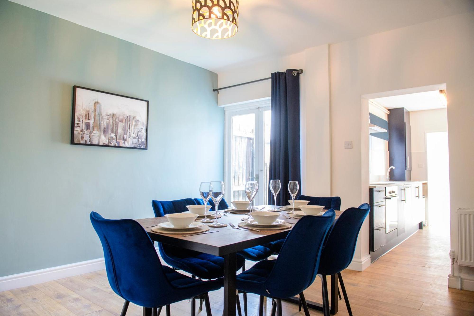 Stunning House - Sleeps 7 - 5 Mins Walk To Lincoln High Street - Parking - Wifi Villa Exterior photo